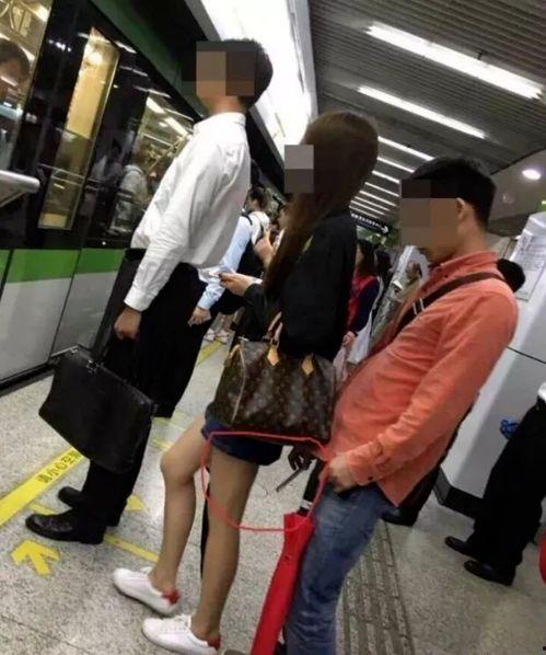 国产偷拍夏天走光视频,揭秘国产偷拍视频的隐私危机